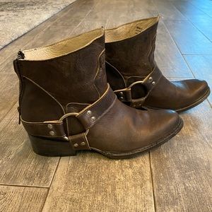 Freebird Santiago ankle boots
